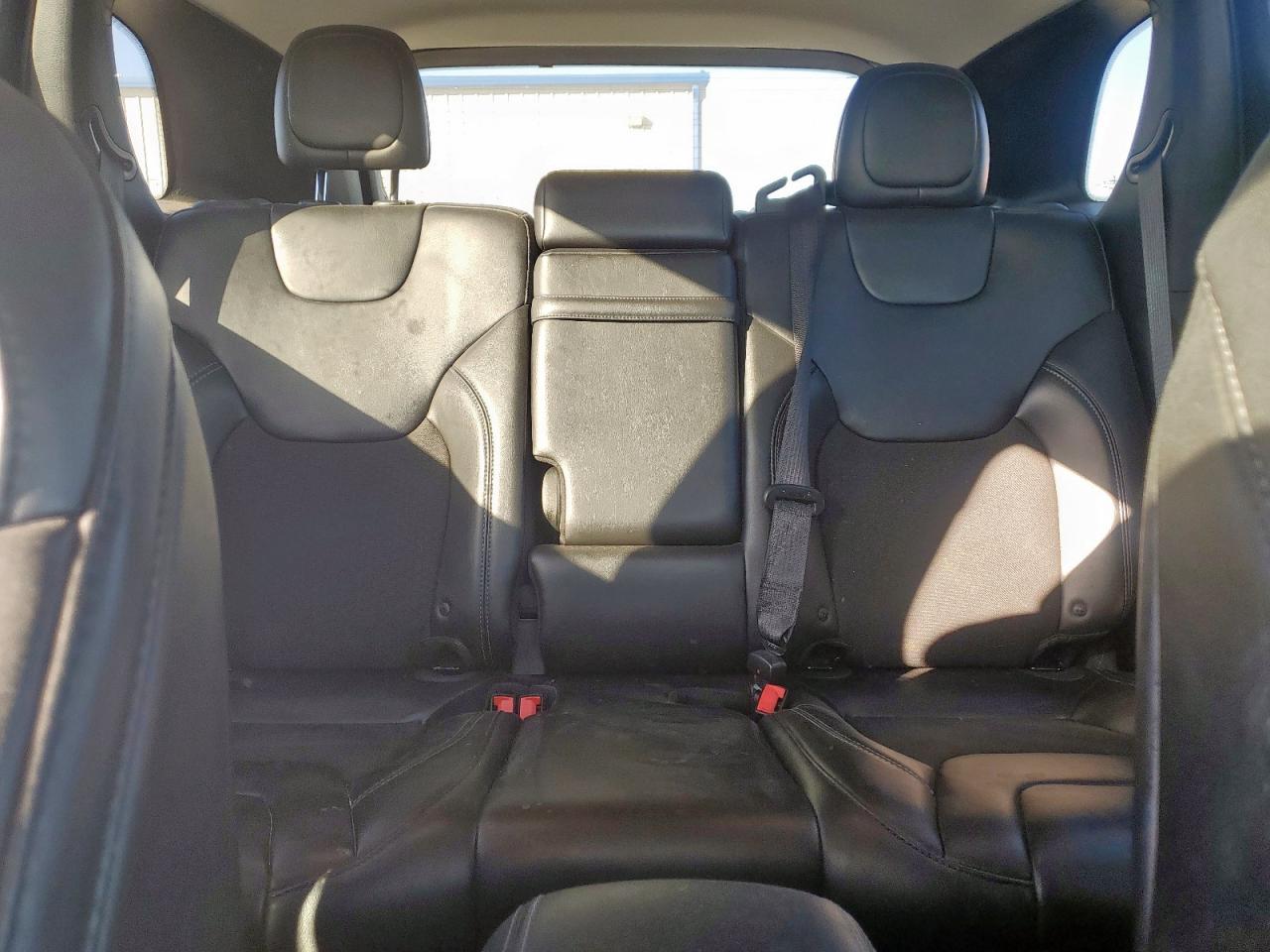 2019 Jeep Cherokee Latitude Plus VIN: 1C4PJLLB4KD289857 Lot: 91804725