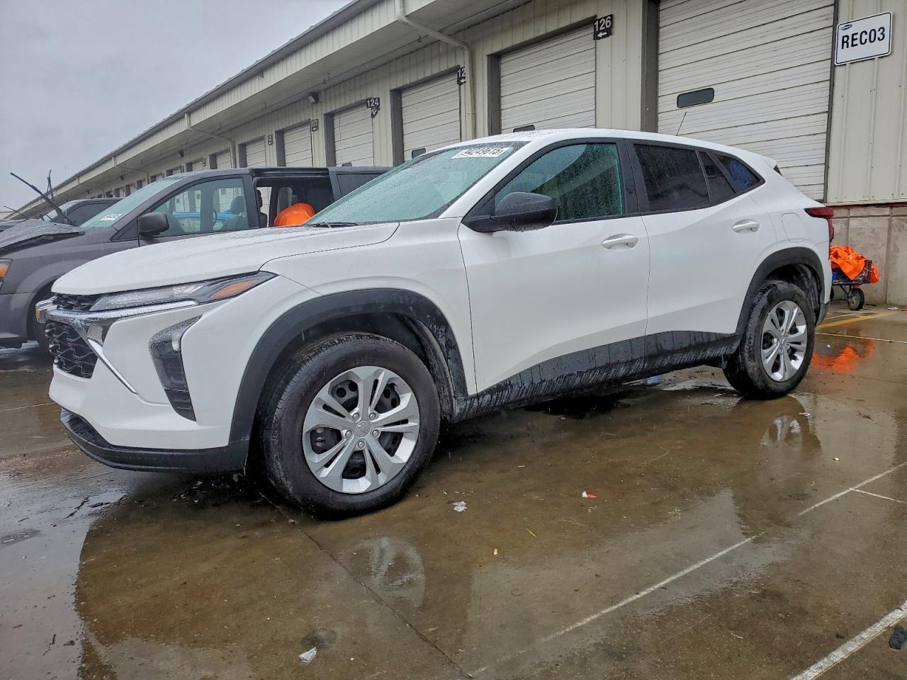 2025 Chevrolet Trax Ls VIN: KL77LFEP1SC092989 Lot: 94249615