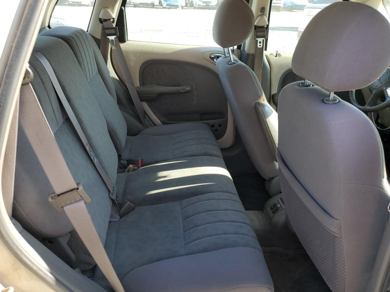 2002 Chrysler Pt Cruiser Classic VIN: 3C4FY48B92T276263 Lot: 92922865