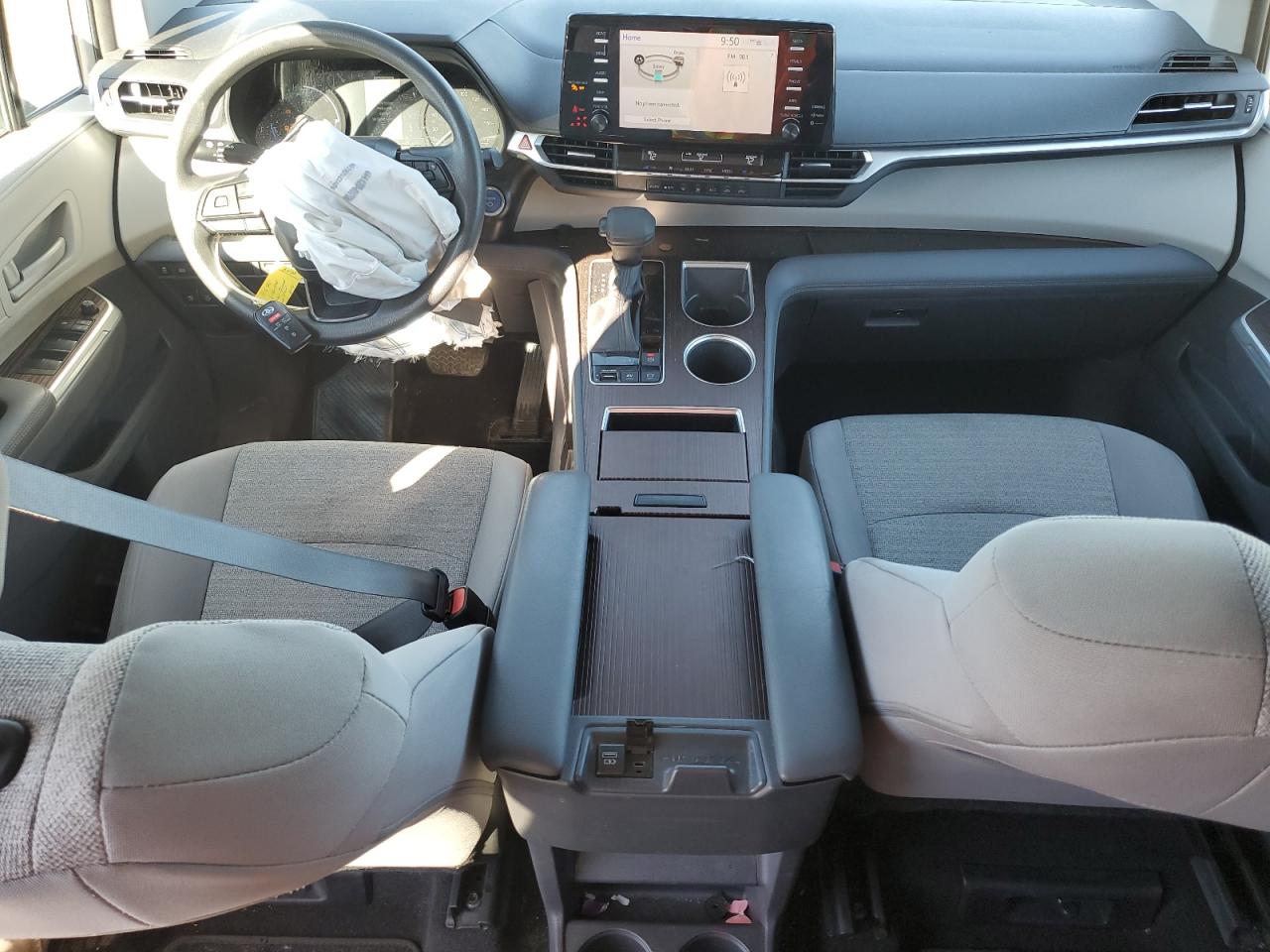 2022 Toyota Sienna Le VIN: 5TDKRKEC1NS108953 Lot: 92802395