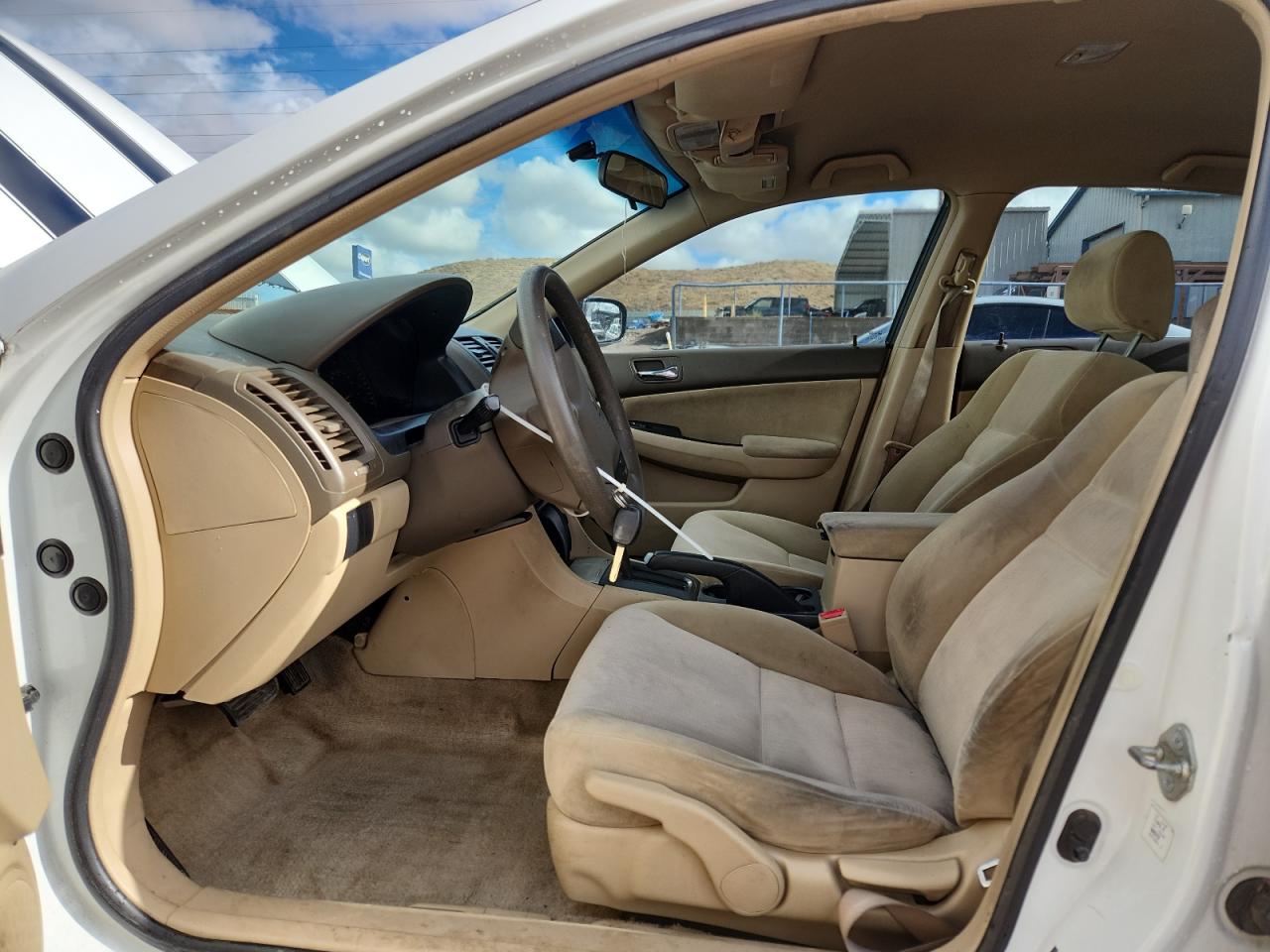 2004 Honda Accord Lx VIN: 1HGCM56324A066907 Lot: 93288095