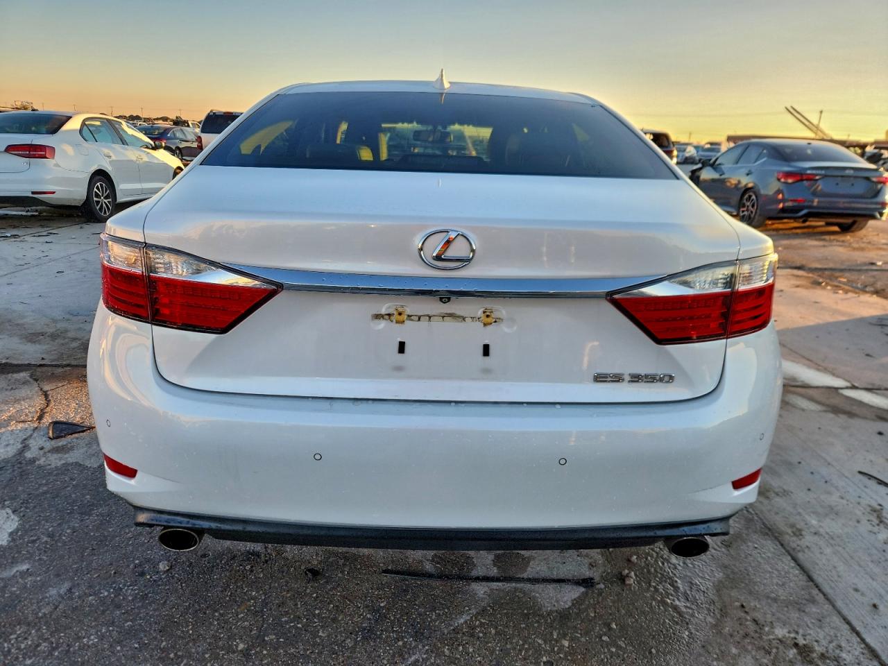 2015 Lexus Es 350 VIN: JTHBK1GG0F2161150 Lot: 94640535