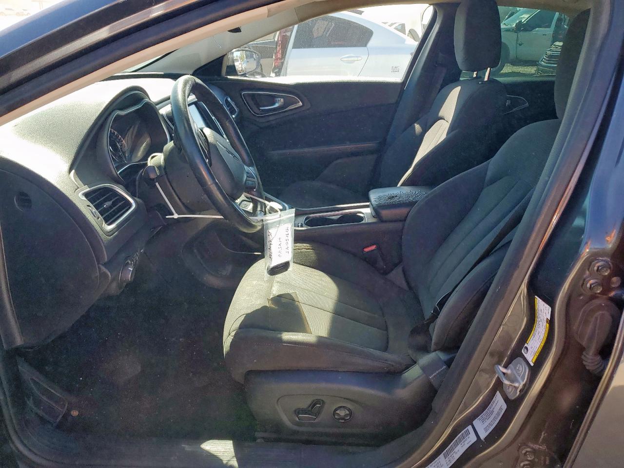 2015 Chrysler 200 Limited VIN: 1C3CCCAB2FN614540 Lot: 91318045