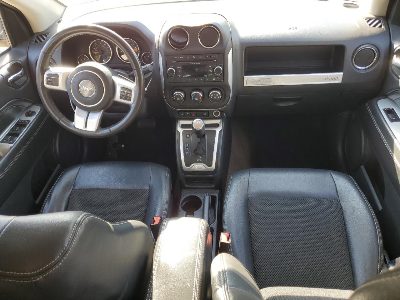 2016 Jeep Compass Latitude VIN: 1C4NJCEA5GD633411 Lot: 91632615