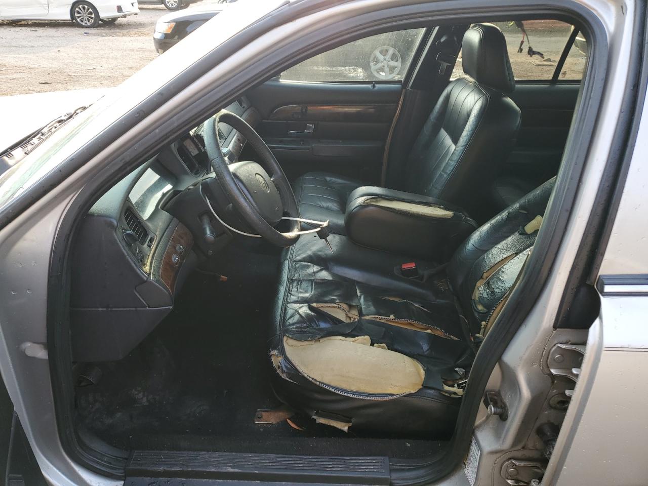 2006 Mercury Grand Marquis Ls VIN: 2MEFM75V26X640294 Lot: 93200365