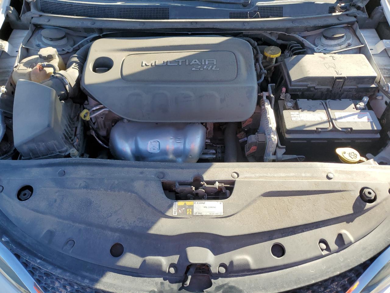 2015 Chrysler 200 Limited VIN: 1C3CCCAB1FN725242 Lot: 90708615