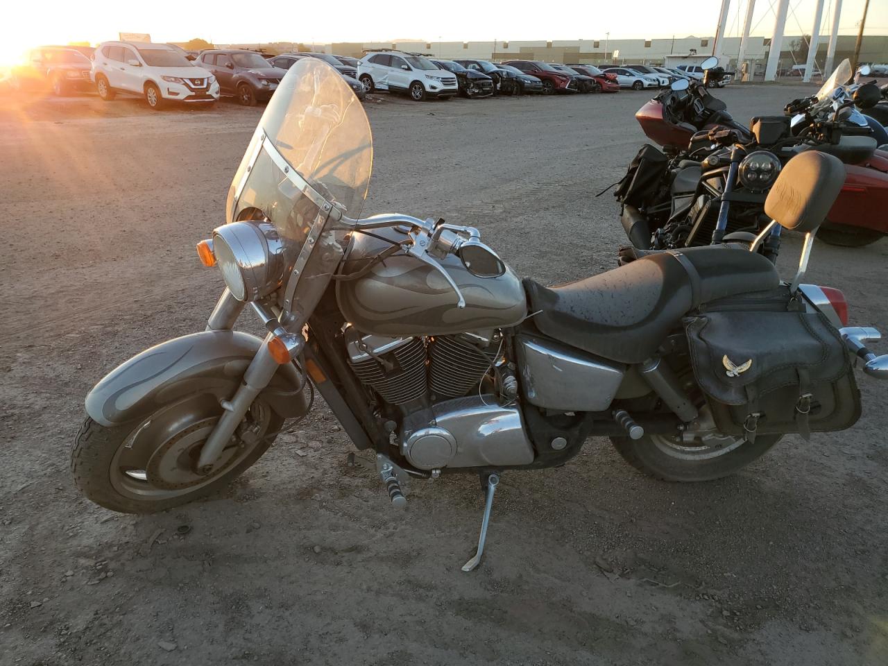 2002 Honda Vt1100 C2 grey roadster_bike gas 1HFSC43012A203663 photo #4