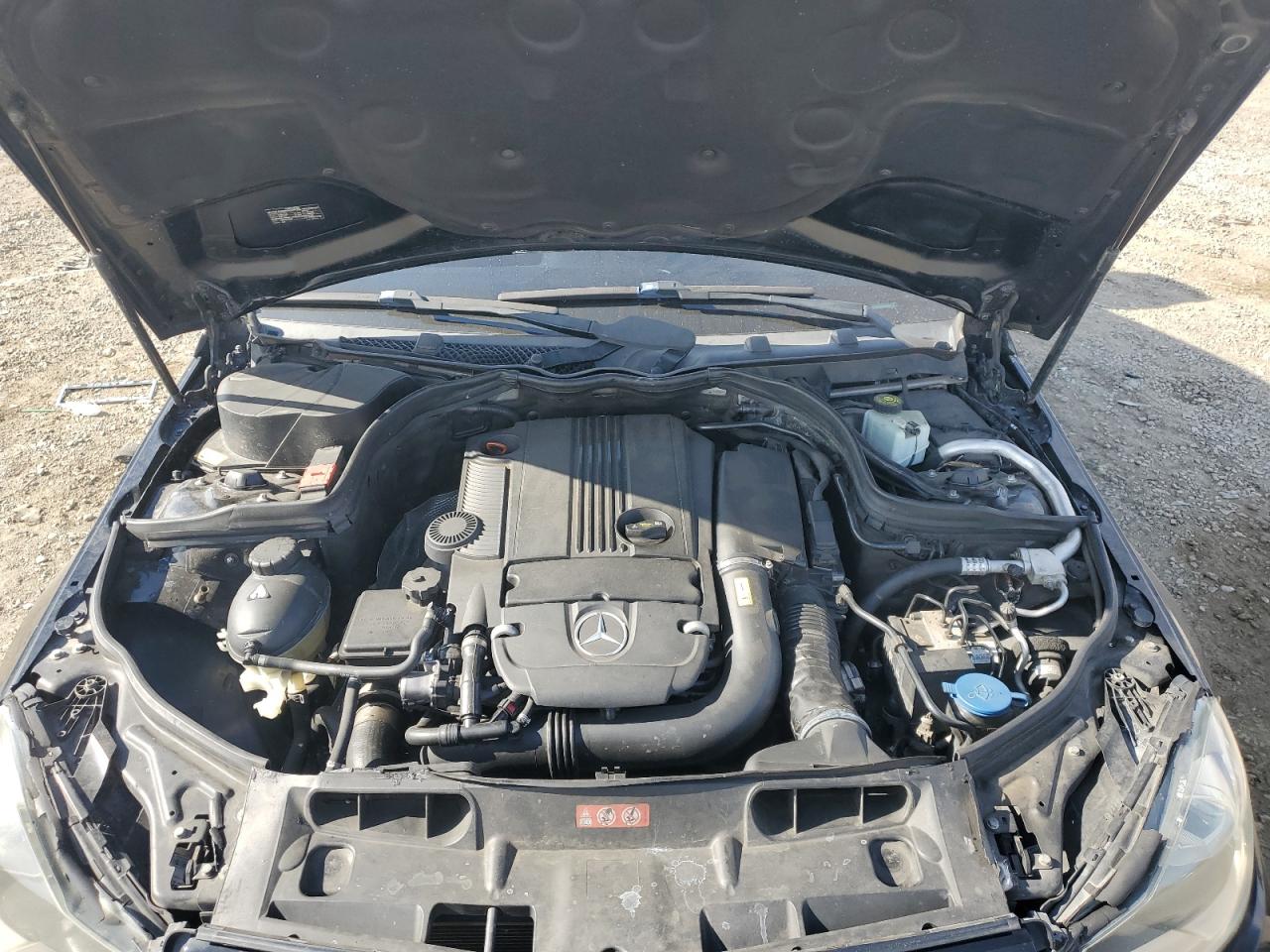 2014 Mercedes-Benz C 250 VIN: WDDGF4HB4ER317749 Lot: 92311845