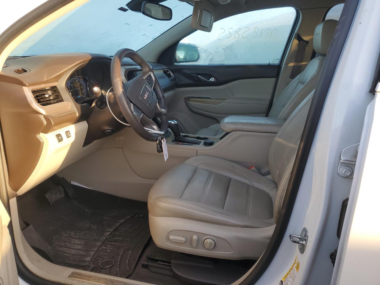 2017 GMC Acadia Denali VIN: 1GKKNXLS3HZ302863 Lot: 92125825