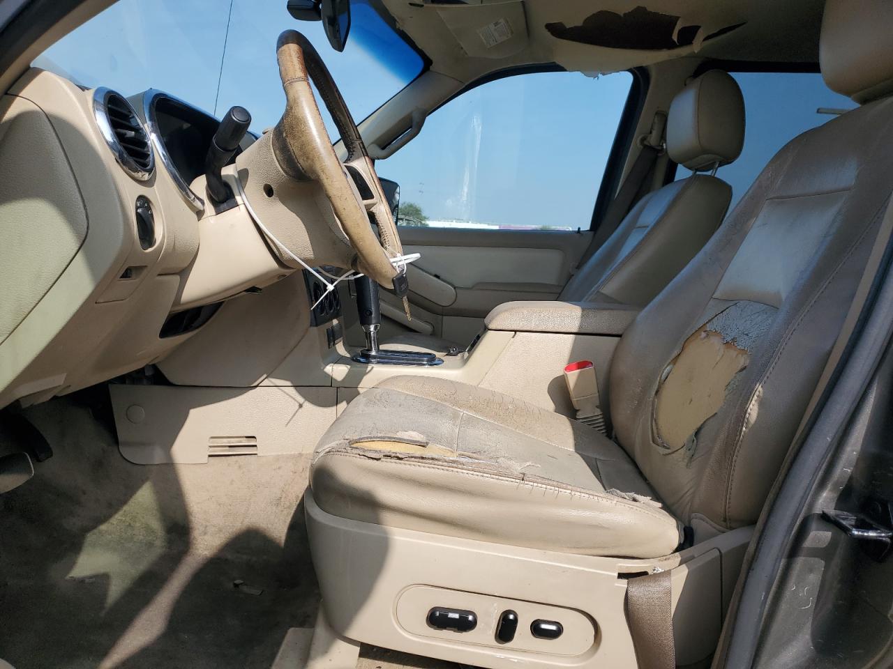 2007 Ford Explorer Xlt VIN: 1FMEU63E16UB71261 Lot: 91030105