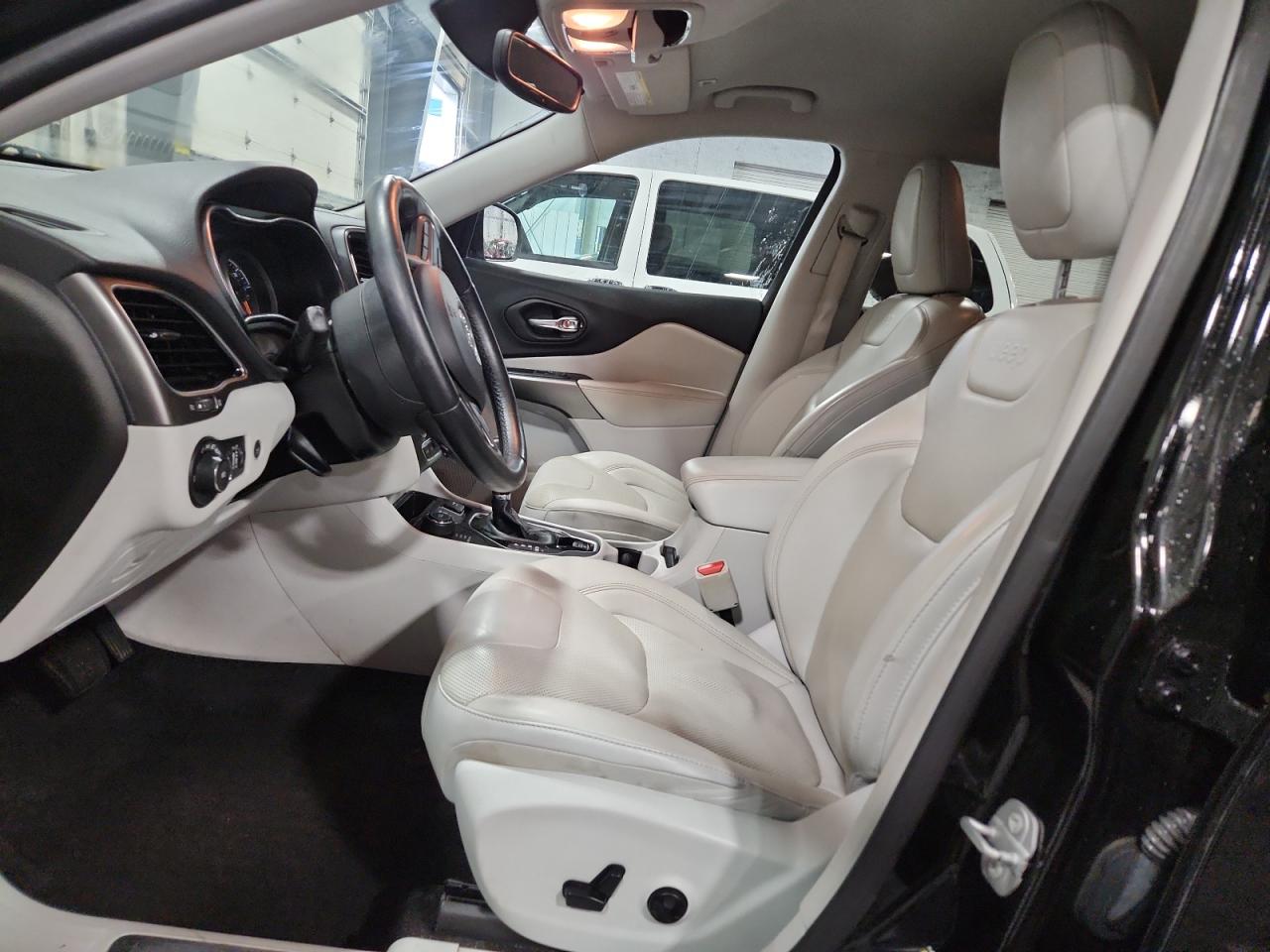 2019 Jeep Cherokee Limited VIN: 1C4PJMDX4KD283363 Lot: 93258725