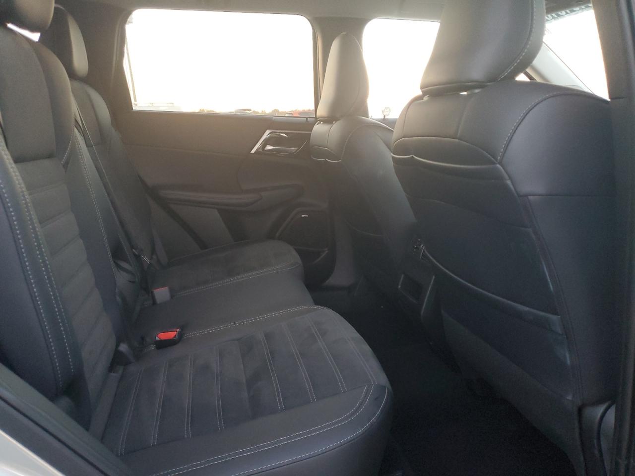 2025 Mitsubishi Outlander Se VIN: JA4J4VA81SZ016498 Lot: 91645155