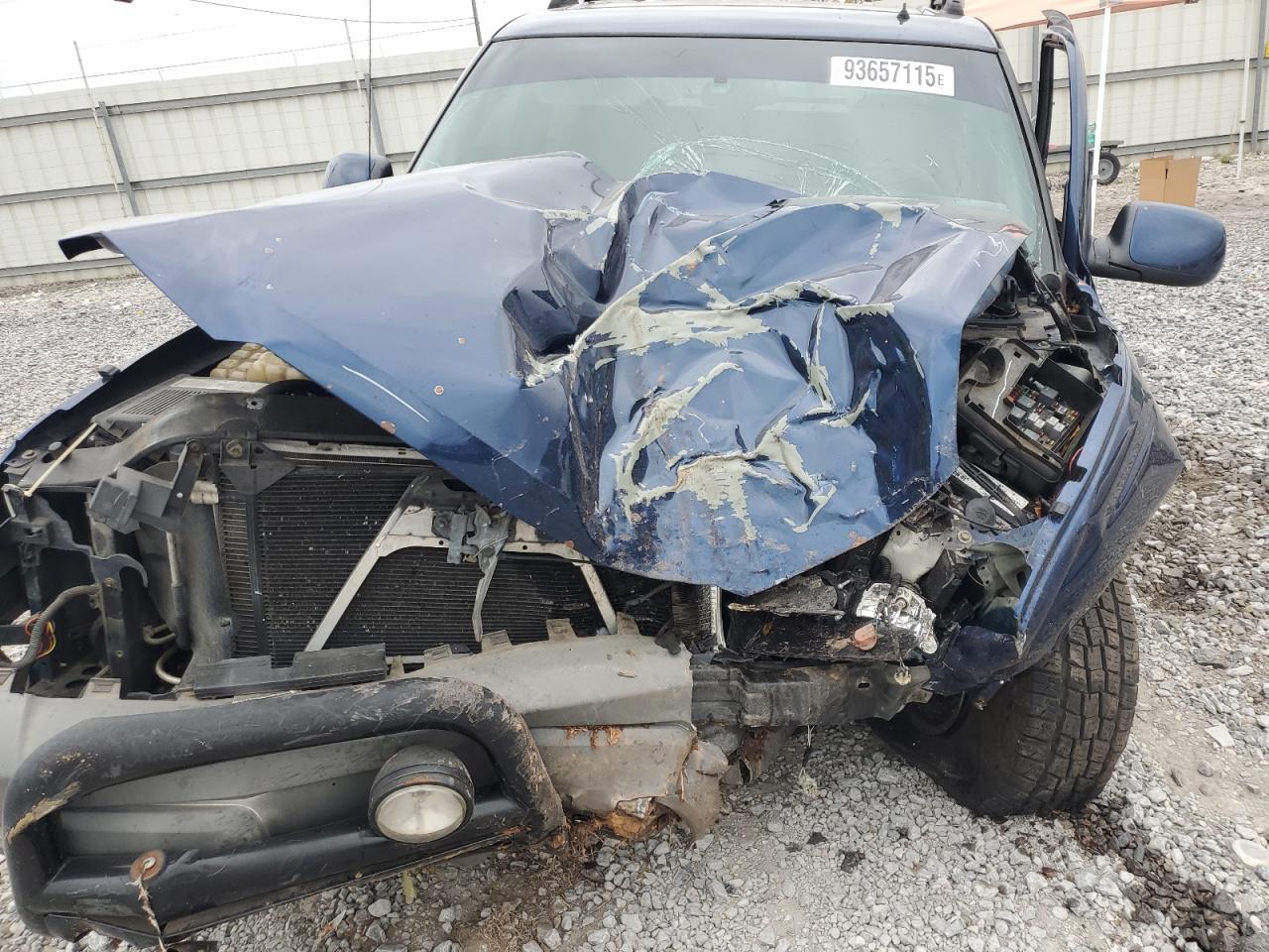 2002 Chevrolet Avalanche K1500 VIN: 3GNEK13T02G158064 Lot: 93657115