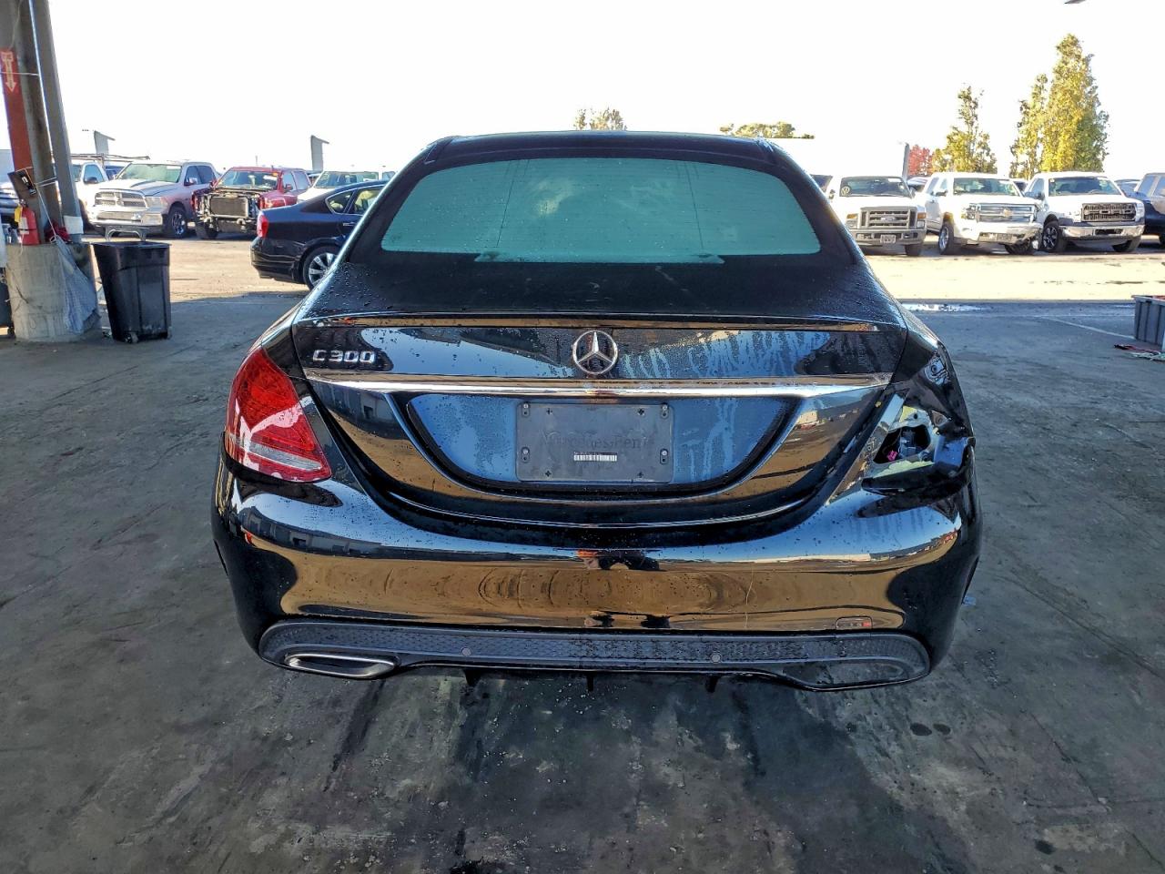 2016 Mercedes-Benz C 300 VIN: 55SWF4JB5GU152253 Lot: 93625785