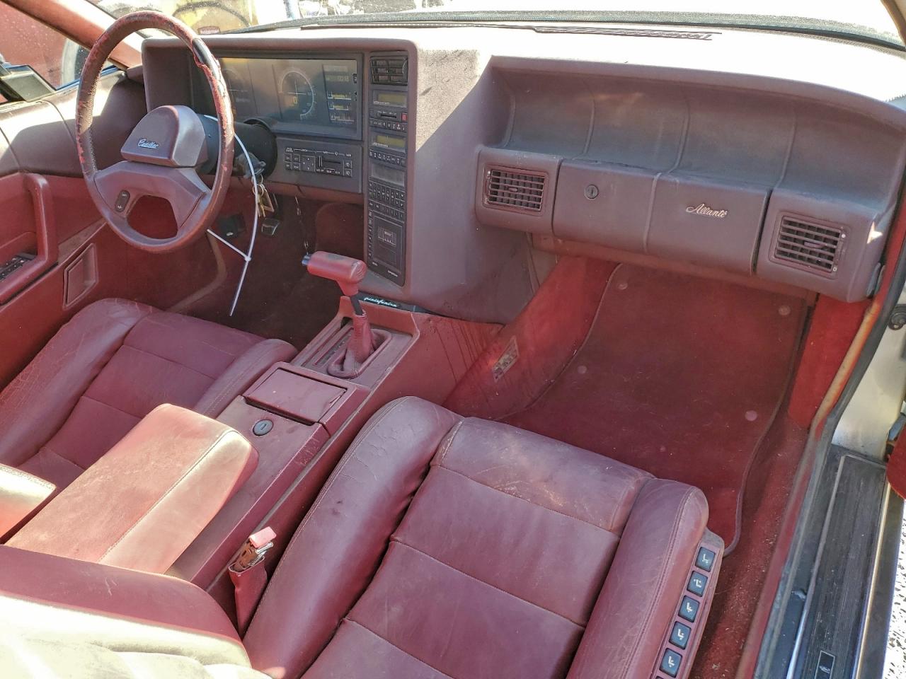 1989 Cadillac Allante VIN: 1G6VR3188KU101786 Lot: 93712285