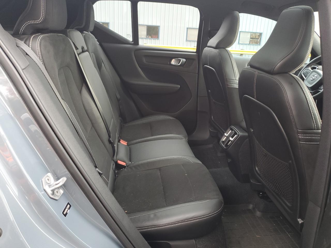 2020 Volvo Xc40 T5 R-Design VIN: YV4162UM8L2219368 Lot: 93041765