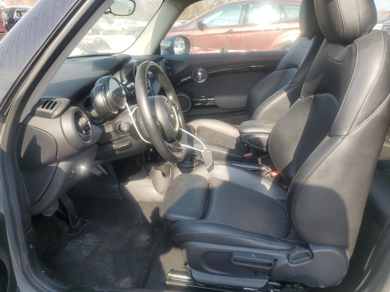 2015 Mini Cooper S VIN: WMWXP7C50F2A36200 Lot: 92918435