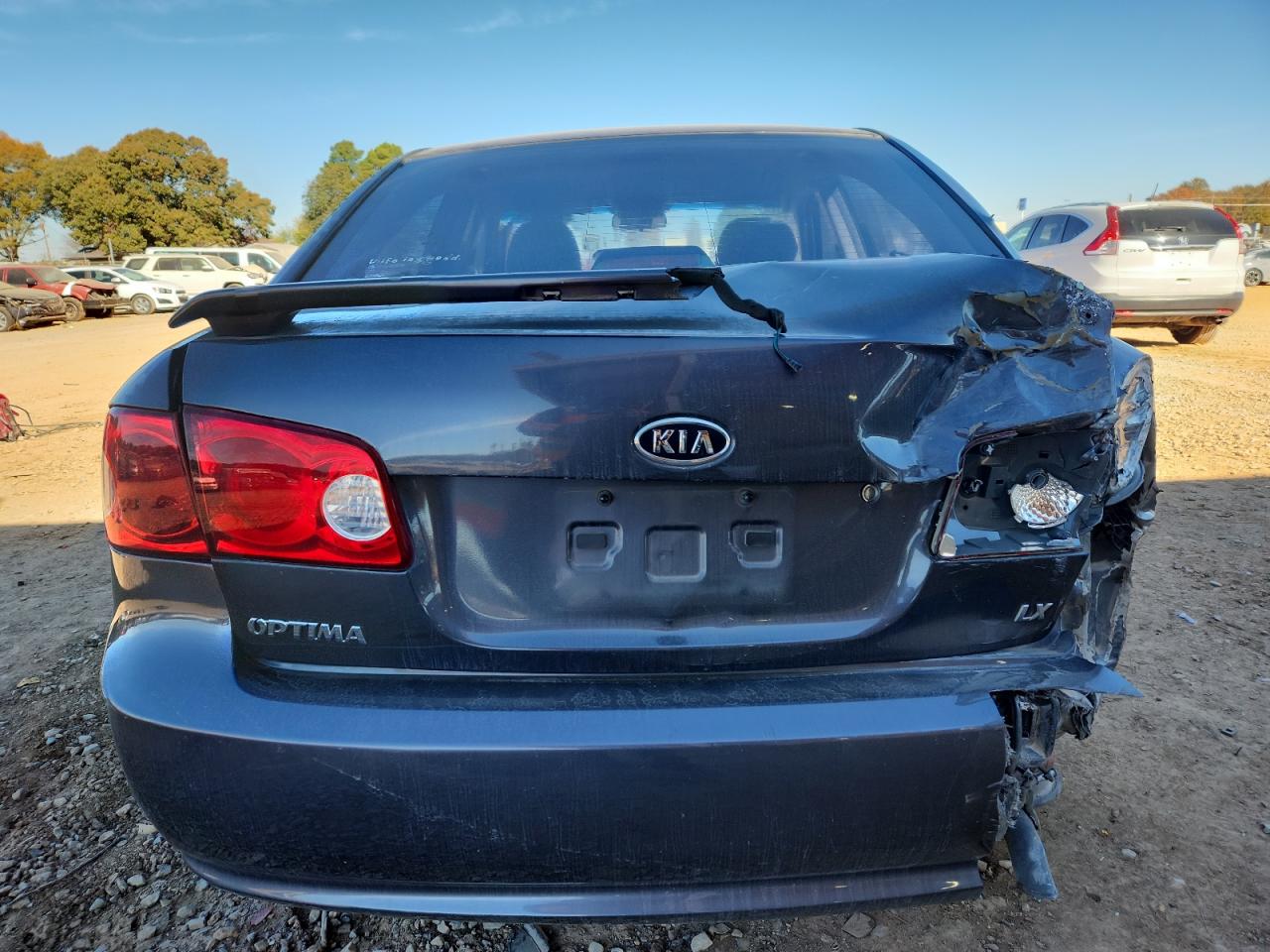 2008 Kia Optima Lx VIN: KNAGE123185254969 Lot: 92377645