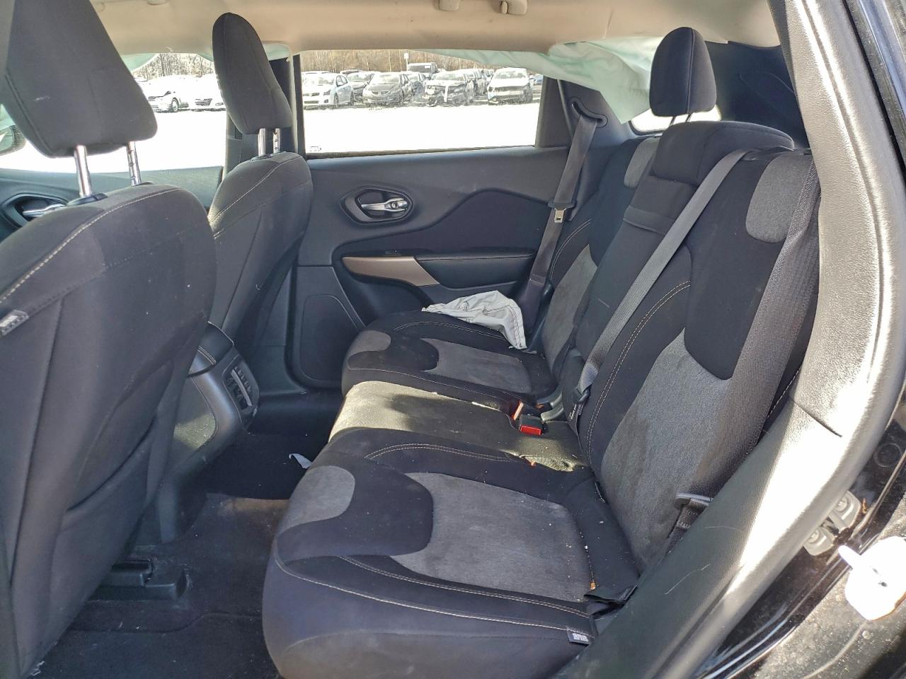 2018 Jeep Cherokee Latitude VIN: 1C4PJLCB1JD566222 Lot: 94166345