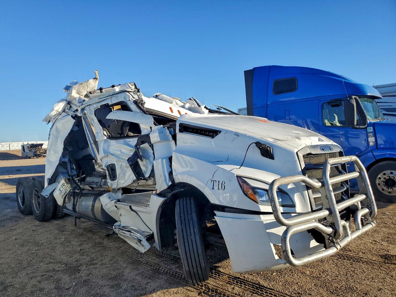 2023 Freightliner Cascadia 1 VIN: 3AKJHHDR2PSNV9642 Lot: 94373225