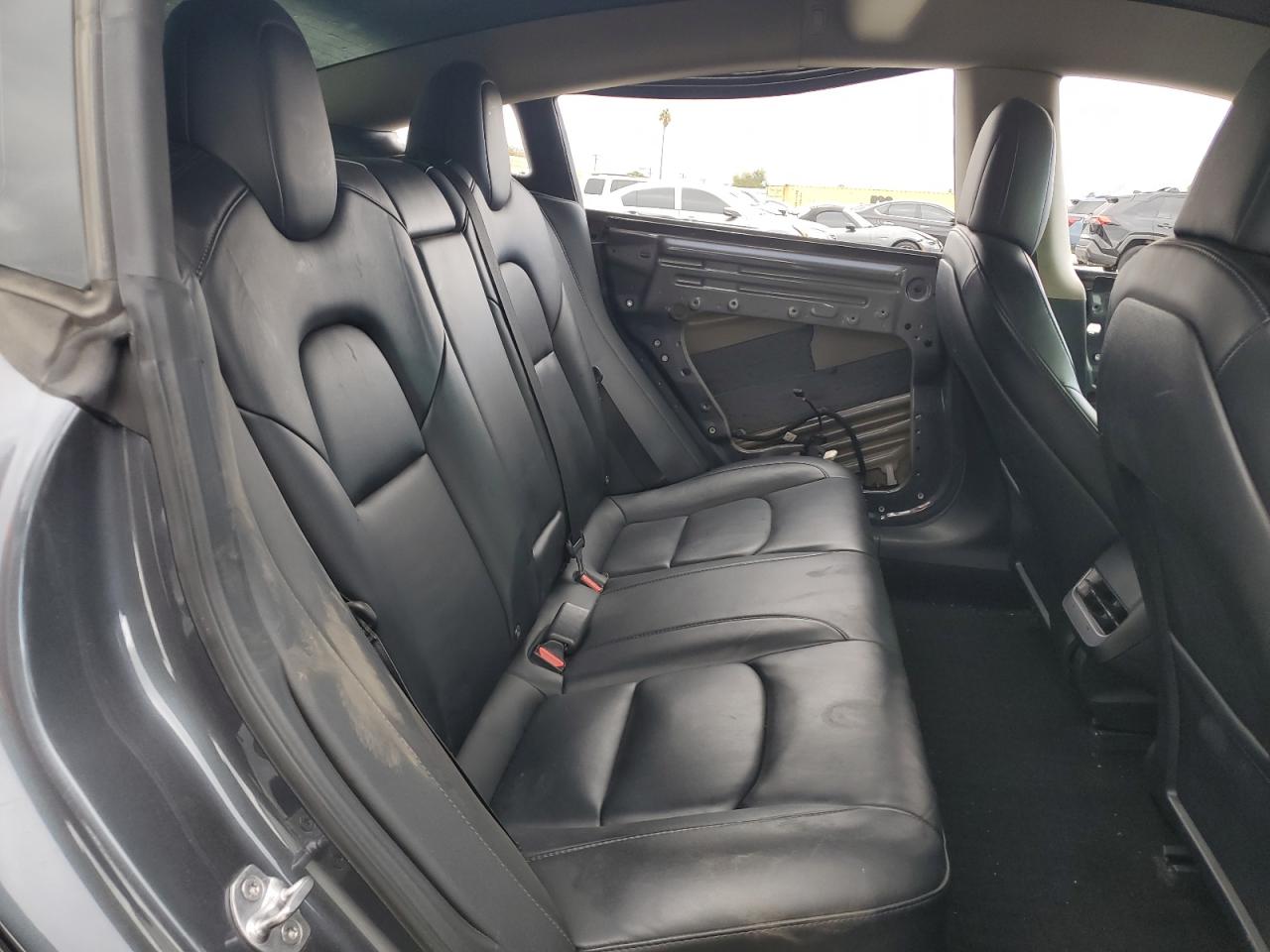 2022 Tesla Model 3 VIN: 5YJ3E1EBXNF164069 Lot: 93115975