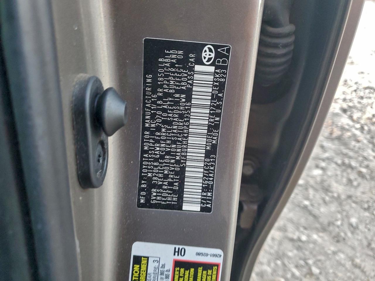 2017 Toyota Corolla L VIN: 5YFBURHE4HP613516 Lot: 94907535