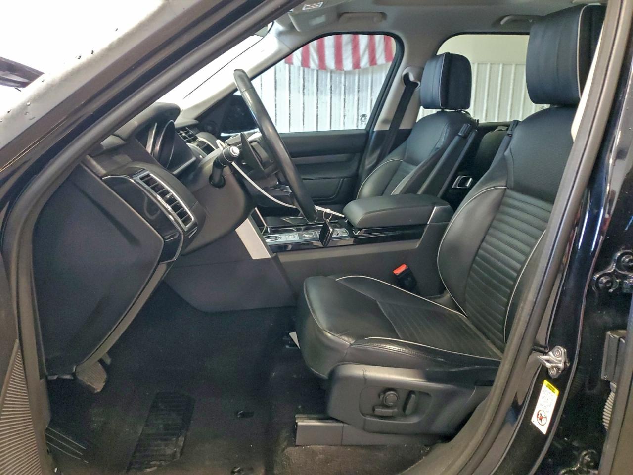 2017 Land Rover Discovery Hse Luxury VIN: SALRHBBV6HA025004 Lot: 94138525