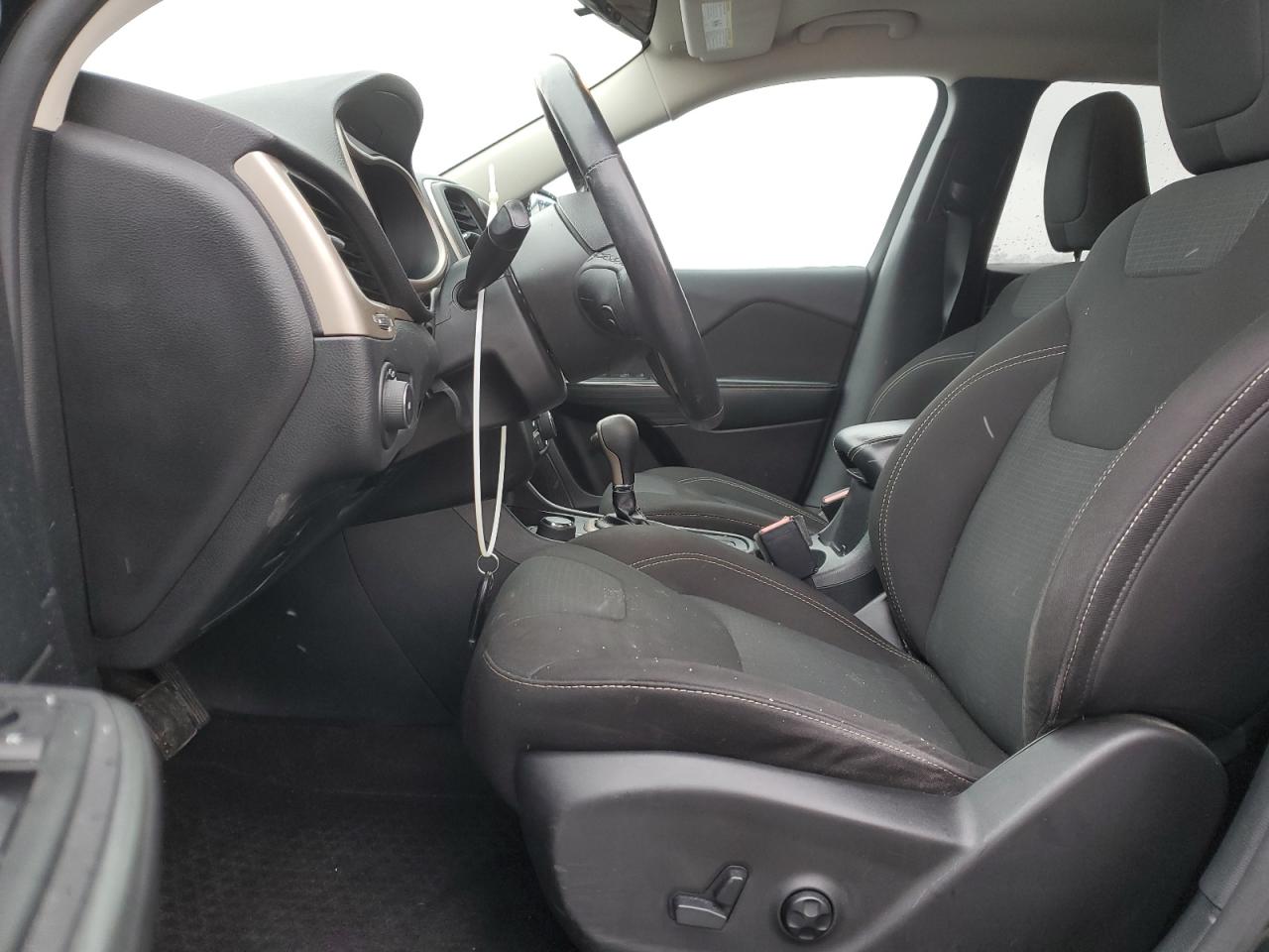 2016 Jeep Cherokee Latitude VIN: 1C4PJMCSXGW262714 Lot: 91656445