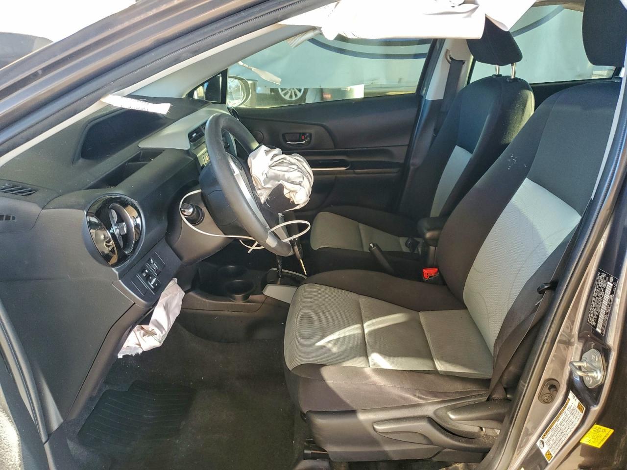 2012 Toyota Prius C VIN: JTDKDTB39C1514904 Lot: 94181955