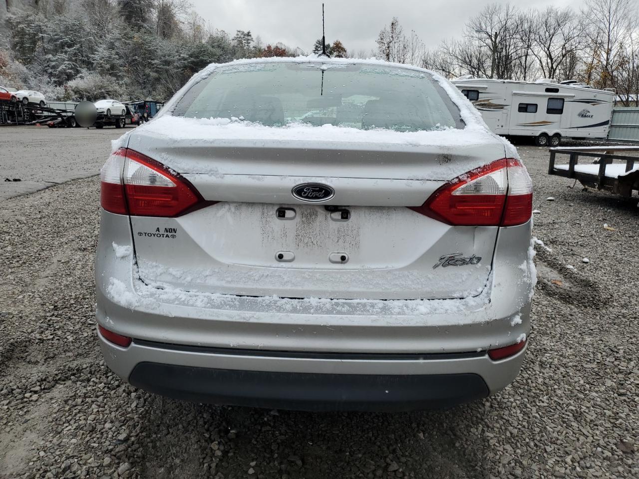 2018 Ford Fiesta S VIN: 3FADP4AJ5JM109151 Lot: 91493585