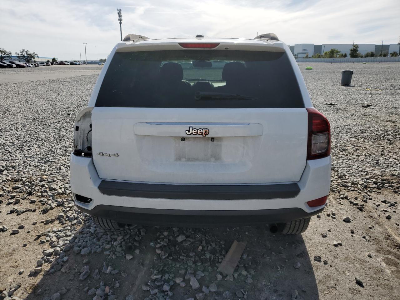 2017 Jeep Compass Sport VIN: 1C4NJDBB8HD142366 Lot: 92272375