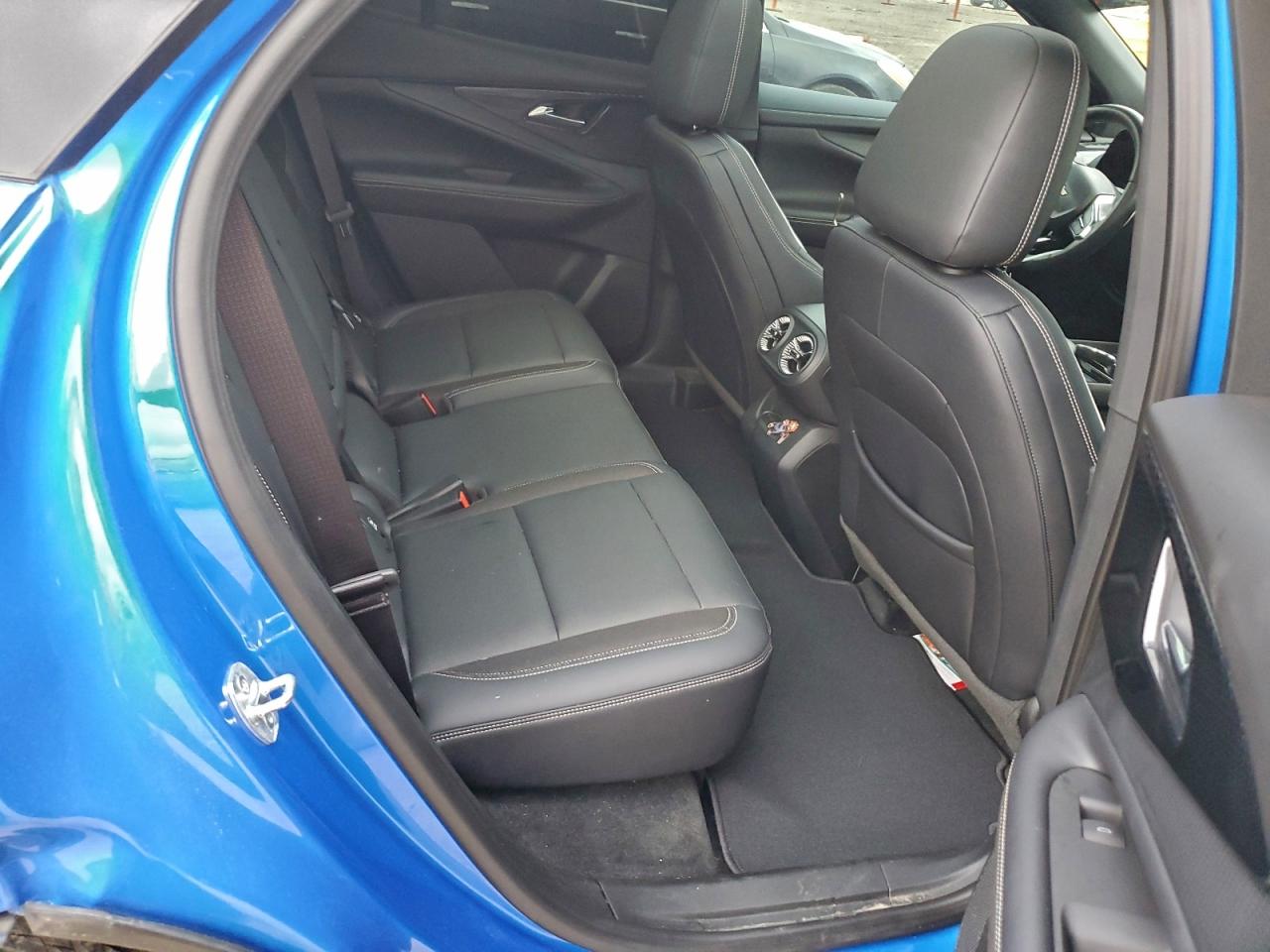 2025 Chevrolet Blazer Lt VIN: 3GNKDGRJ5SS115357 Lot: 93894865