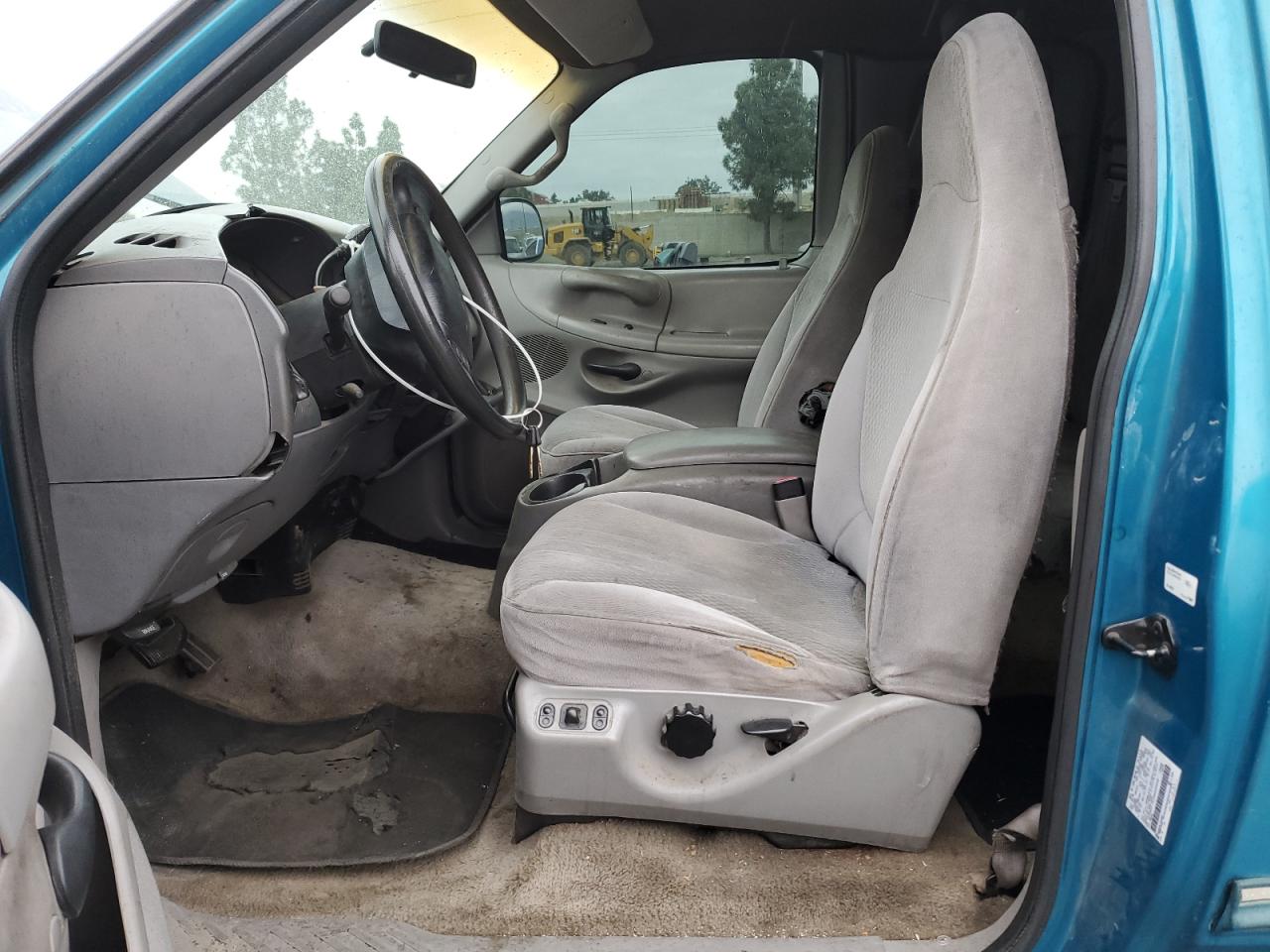 1997 Ford F150 VIN: 1FTDX1761VNA99645 Lot: 92947625