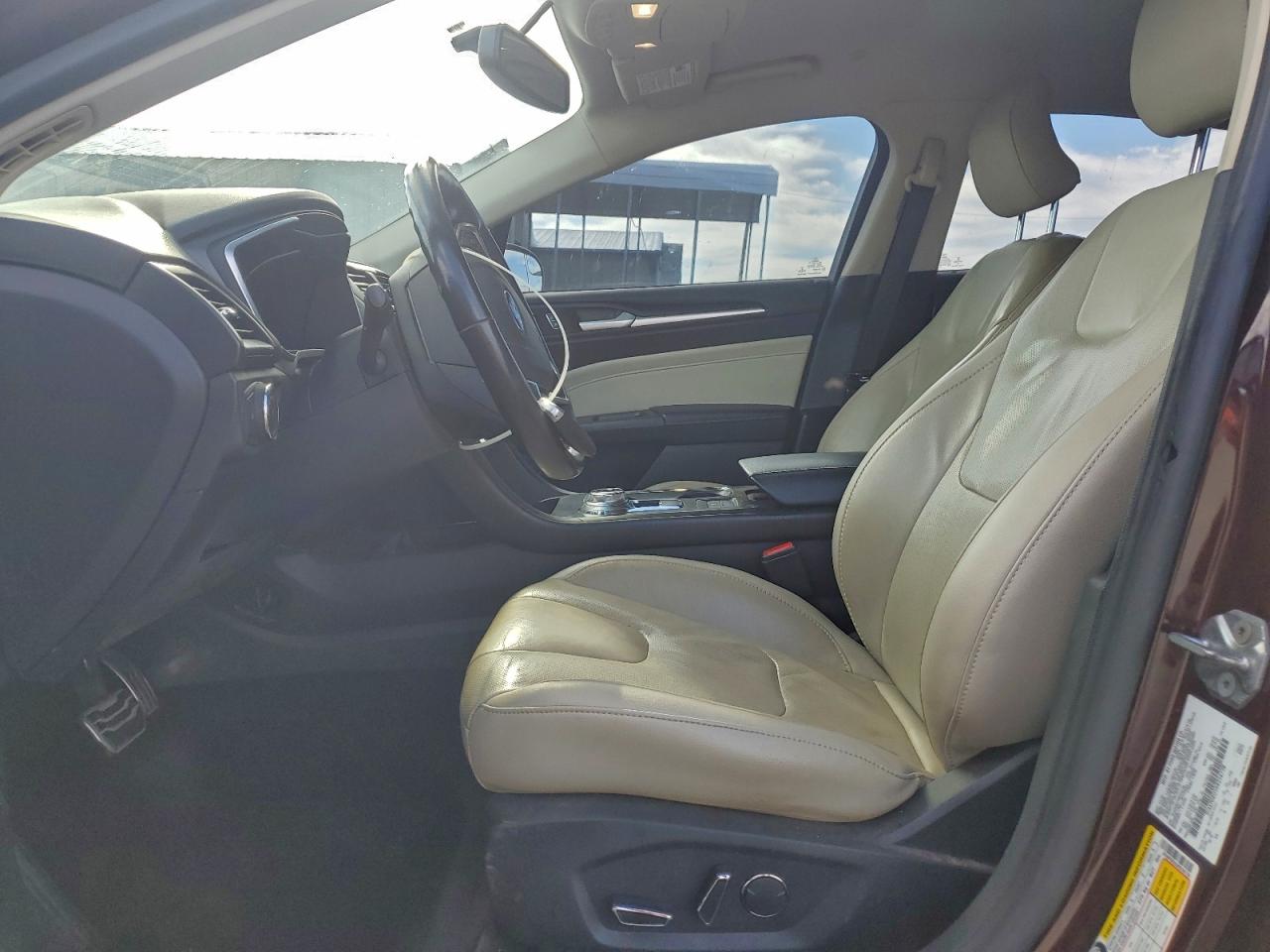 2017 Ford Fusion Titanium Hev VIN: 3FA6P0RU5HR256728 Lot: 94239385