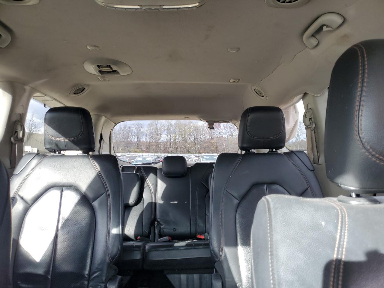 2018 Chrysler Pacifica Touring L VIN: 2C4RC1BG6JR234844 Lot: 92785865