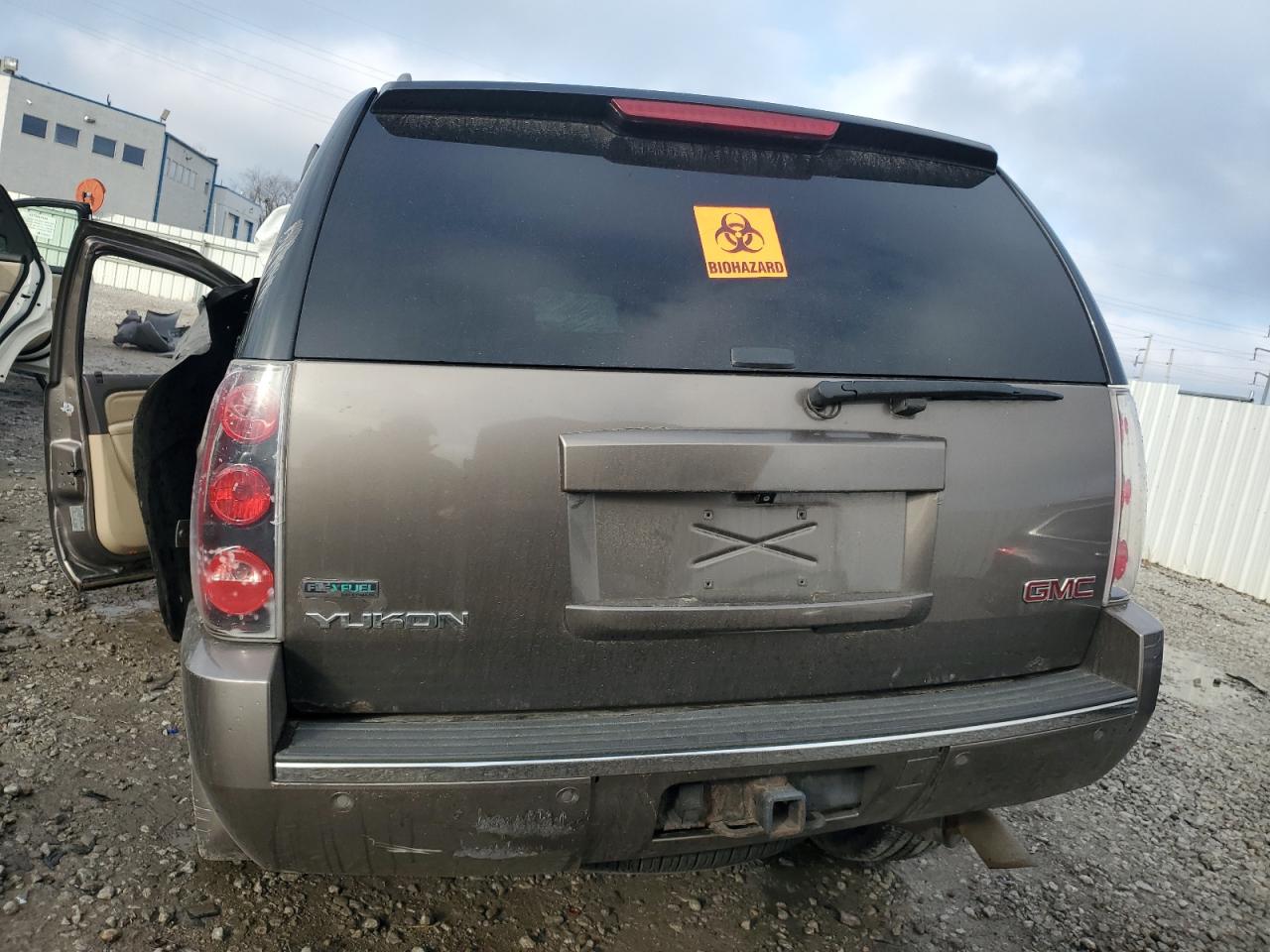 2011 GMC Yukon Denali VIN: 1GKS2EEF8BR210796 Lot: 93483955