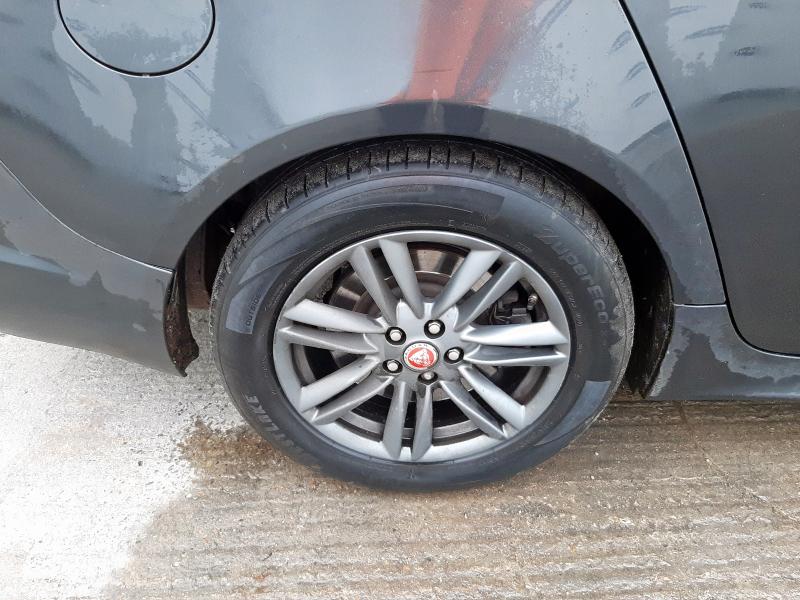 2015 JAGUAR XF 2.2D [163] R-SPORT 5DR AUTO