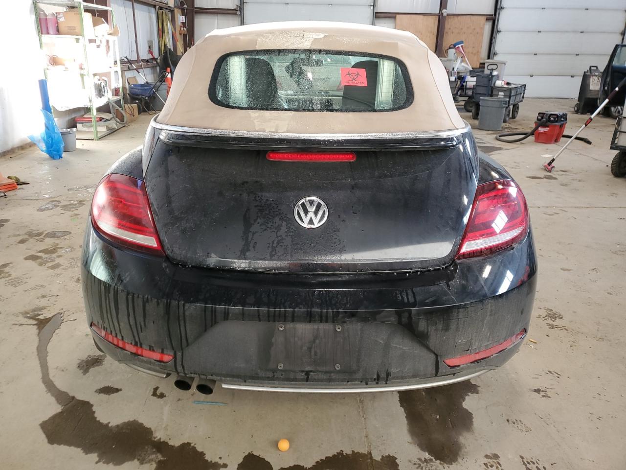 2018 Volkswagen Beetle S VIN: 3VW5DAAT9JM517589 Lot: 93763785