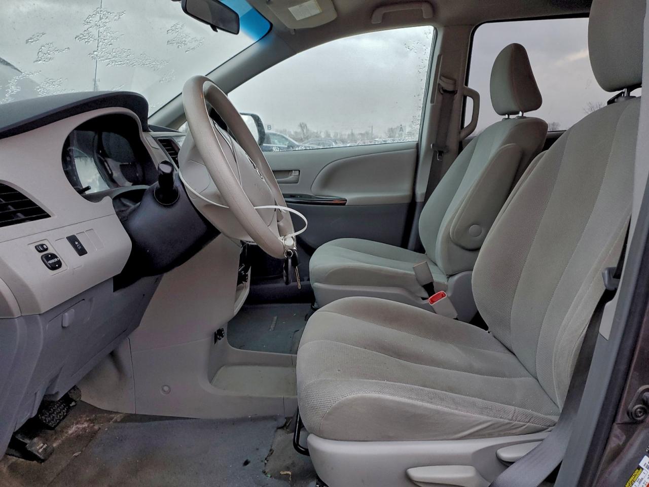 2012 Toyota Sienna VIN: 5TDZK3DC4CS240371 Lot: 95053845