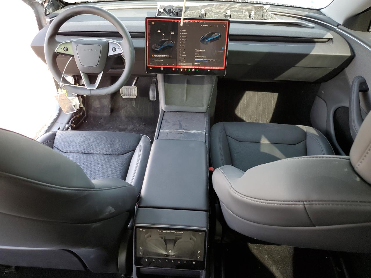 2025 Tesla Model 3 VIN: 5YJ3E1EAXSF967046 Lot: 92707595