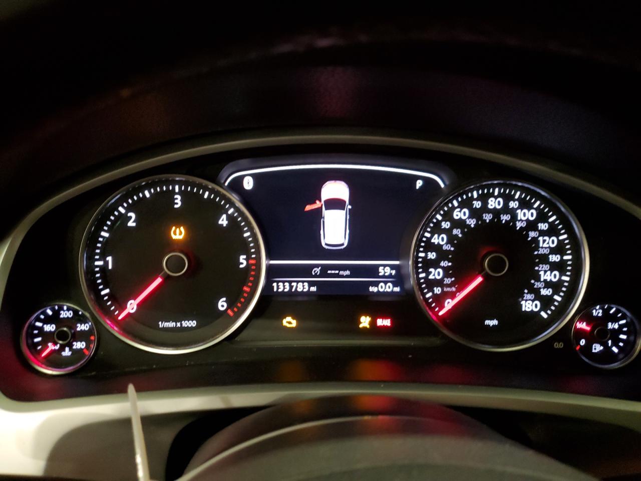 2011 Volkswagen Touareg V6 Tdi VIN: WVGFK9BP0BD002048 Lot: 93319085