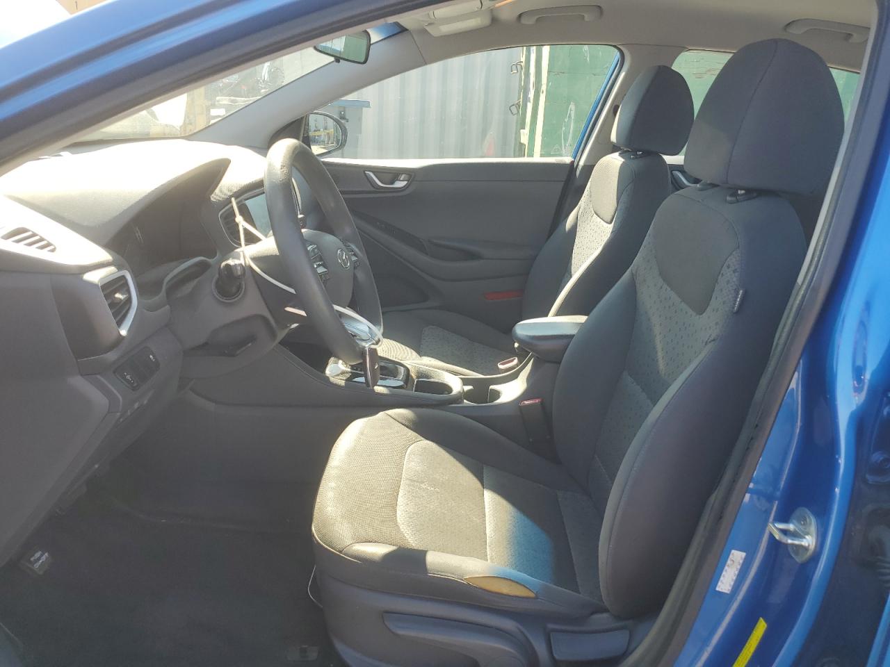 2017 Hyundai Ioniq Blue VIN: KMHC65LC5HU024020 Lot: 92610885