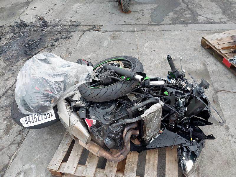 2022 KAWASAKI EX 650 MMFAN 