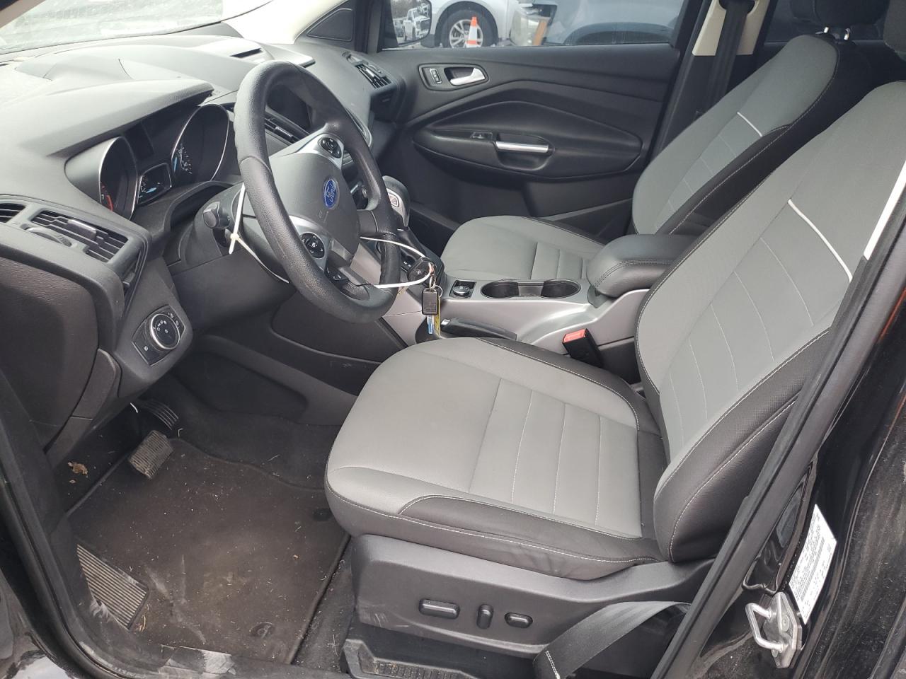 2015 Ford Escape Se VIN: 1FMCU0GX8FUB18234 Lot: 92892185