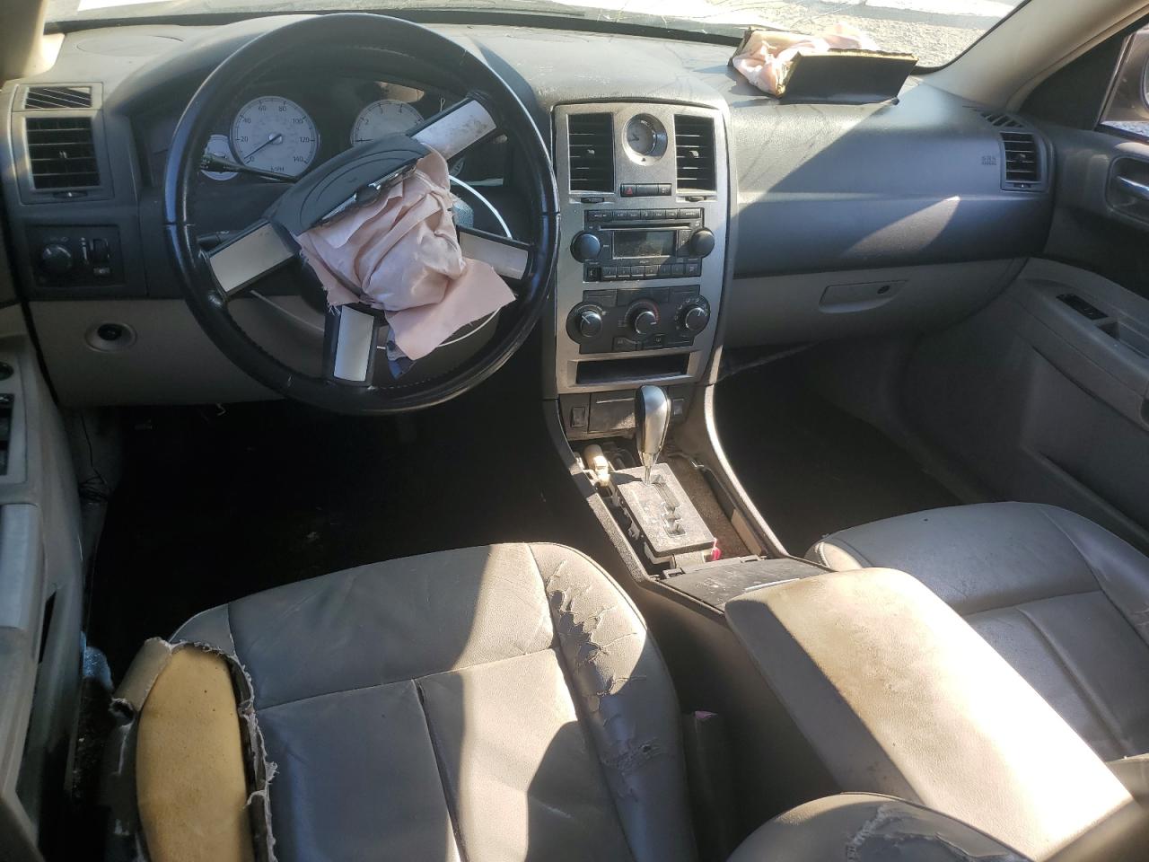 2007 Chrysler 300 Touring VIN: 2C3KA53G67H663739 Lot: 92318095