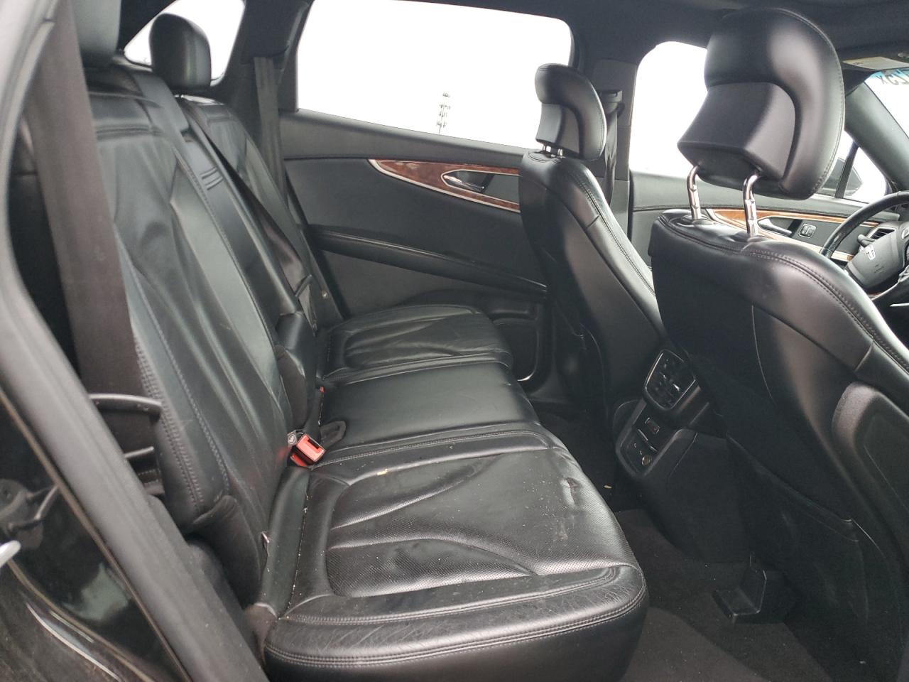 2016 Lincoln Mkx Reserve VIN: 2LMTJ8LR3GBL57703 Lot: 90629725