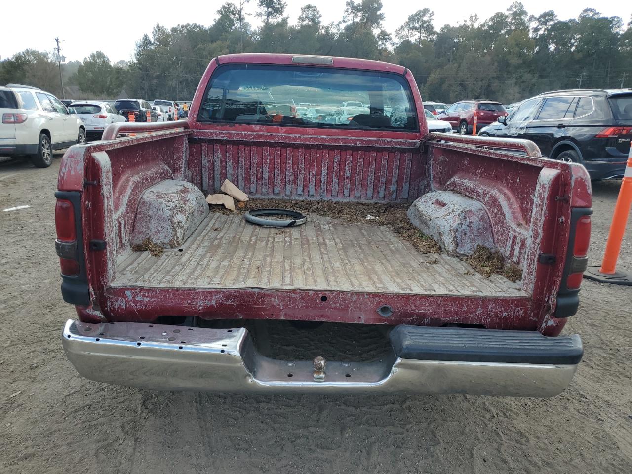 1999 Dodge Ram 1500 VIN: 1B7HC13Y8XJ599204 Lot: 92430055