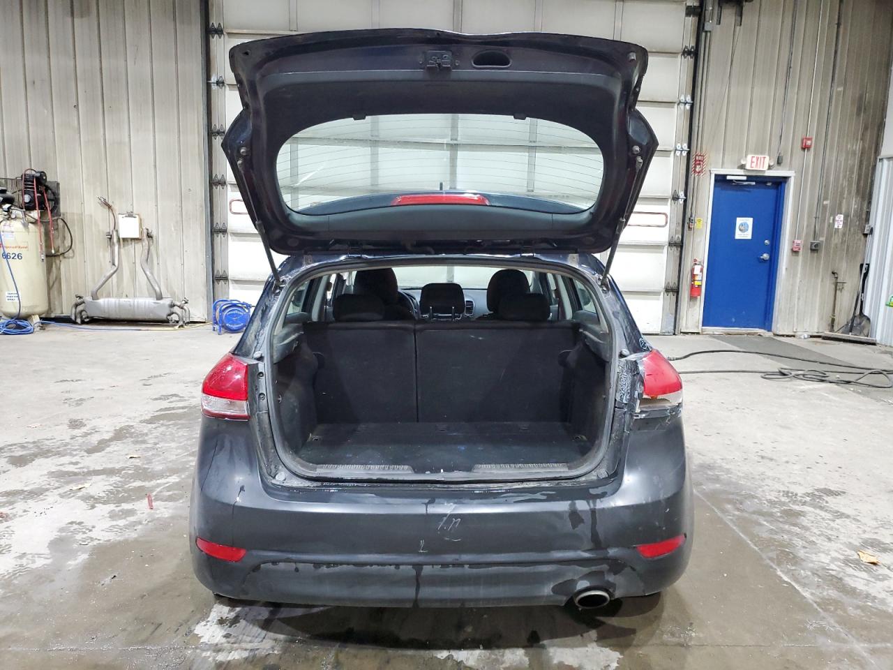 2017 Kia Forte Lx VIN: KNAFK5A82H5700944 Lot: 91299205