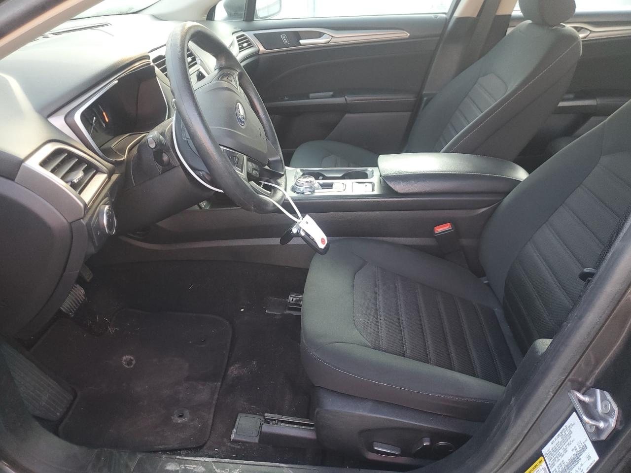 2019 Ford Fusion Se VIN: 3FA6P0HD0KR238629 Lot: 92885275