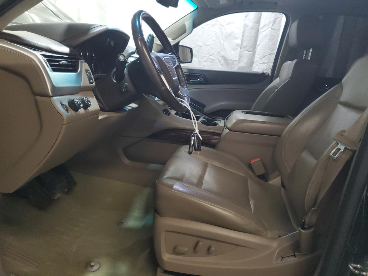 2016 GMC Yukon Xl K1500 Slt VIN: 1GKS2GKC8GR277637 Lot: 91558155